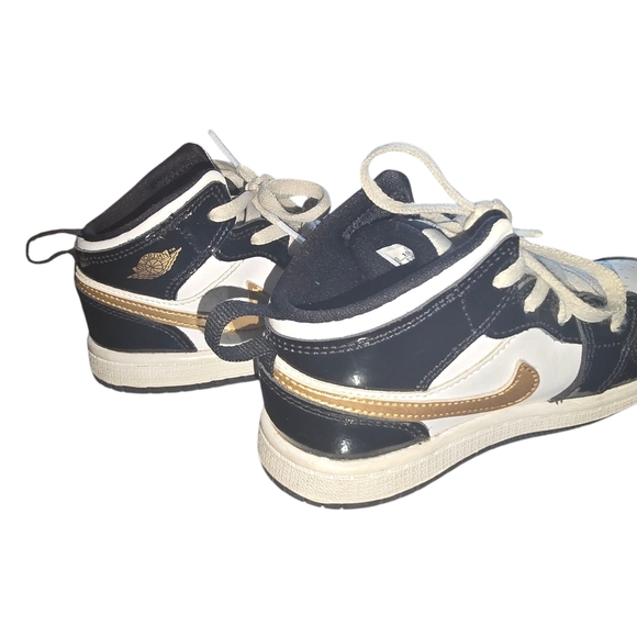 Jordan Kids Black and Gold Sneakers - Picture 2 of 5